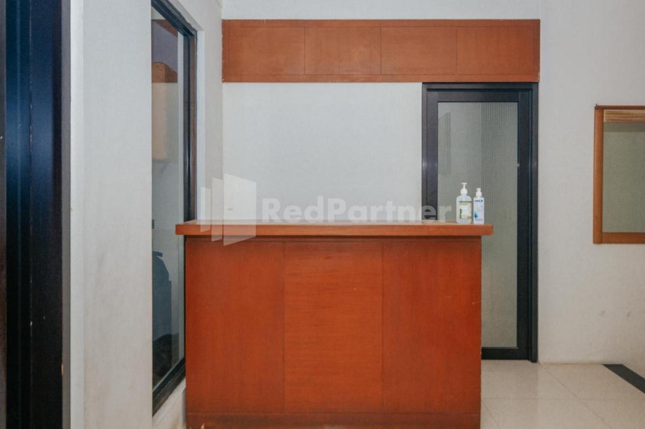 Hotel De Lugano Scbd Syariah Mitra Reddoorz Jakarta Exterior foto