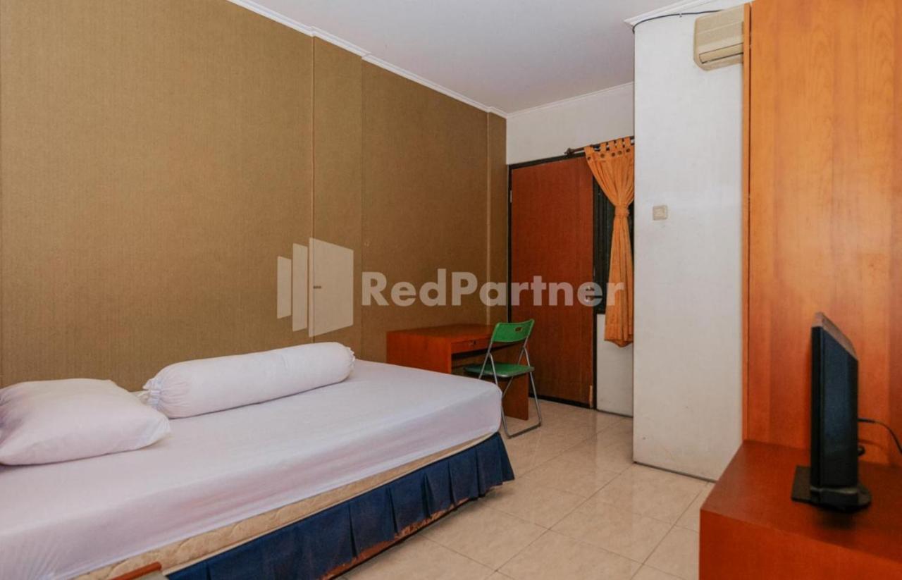 Hotel De Lugano Scbd Syariah Mitra Reddoorz Jakarta Exterior foto