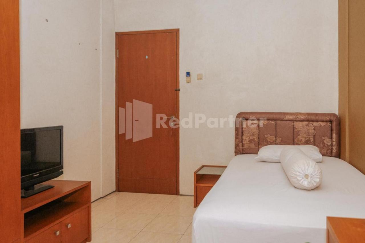Hotel De Lugano Scbd Syariah Mitra Reddoorz Jakarta Exterior foto