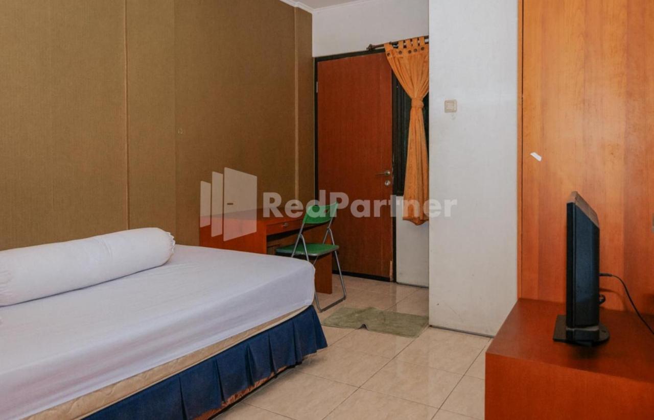 Hotel De Lugano Scbd Syariah Mitra Reddoorz Jakarta Exterior foto
