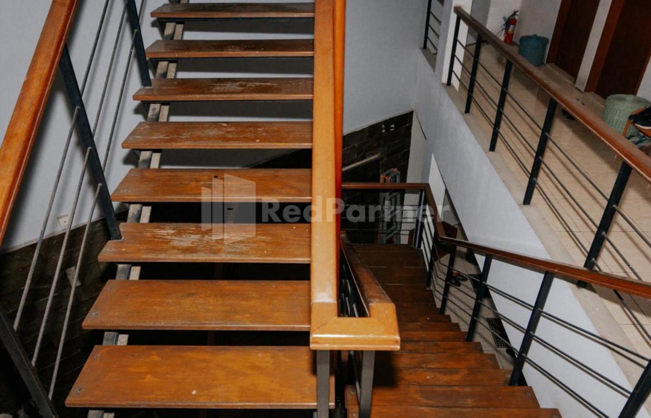 Hotel De Lugano Scbd Syariah Mitra Reddoorz Jakarta Exterior foto